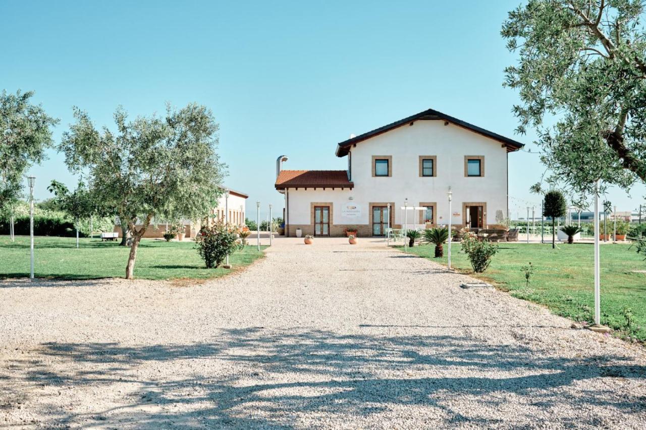 Orta Nova La Massaria Agriresort מראה חיצוני תמונה