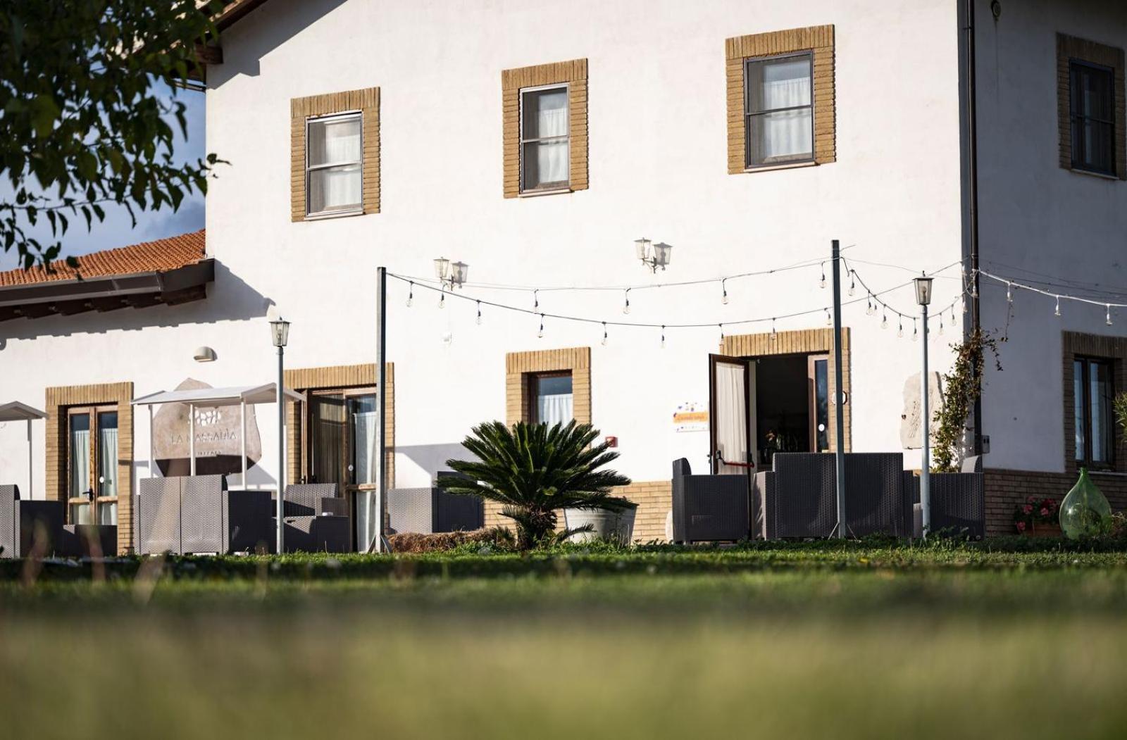 Orta Nova La Massaria Agriresort מראה חיצוני תמונה